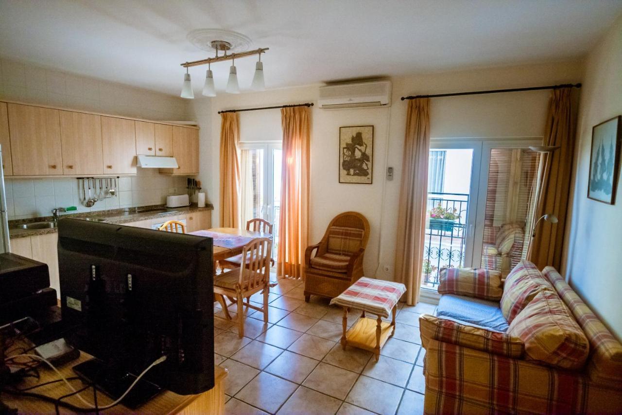 Casa Charlotte Daire Nerja Dış mekan fotoğraf