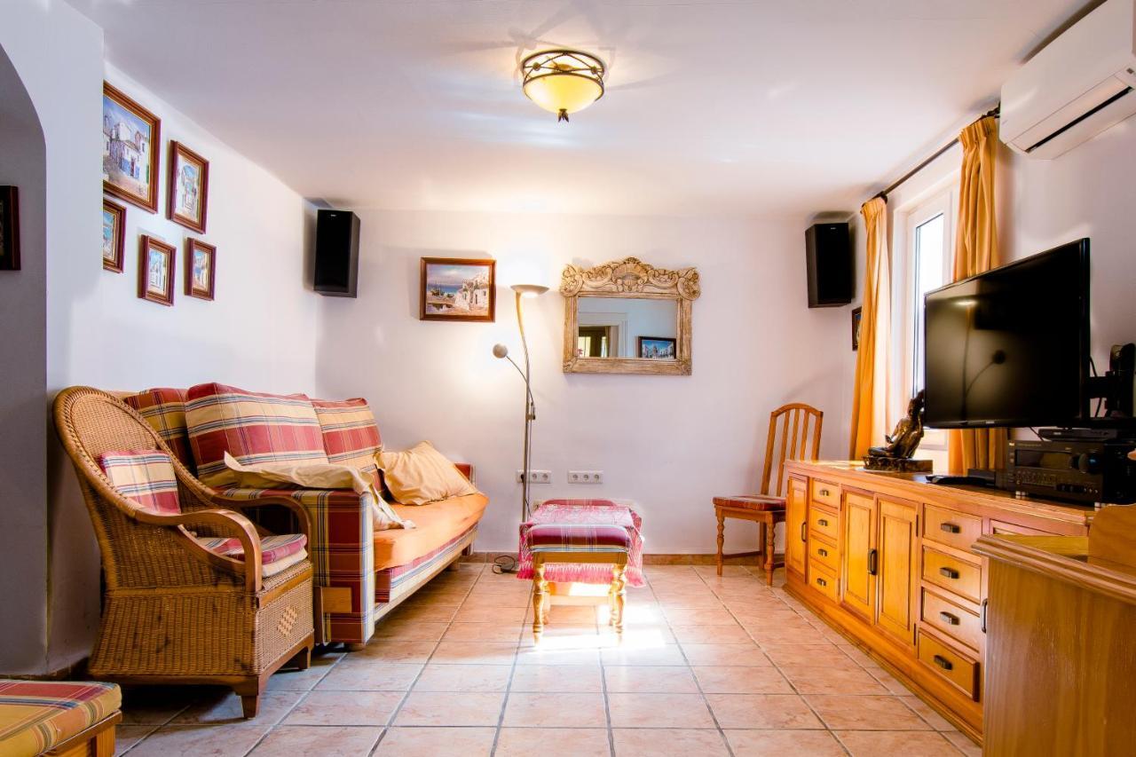 Casa Charlotte Daire Nerja Dış mekan fotoğraf