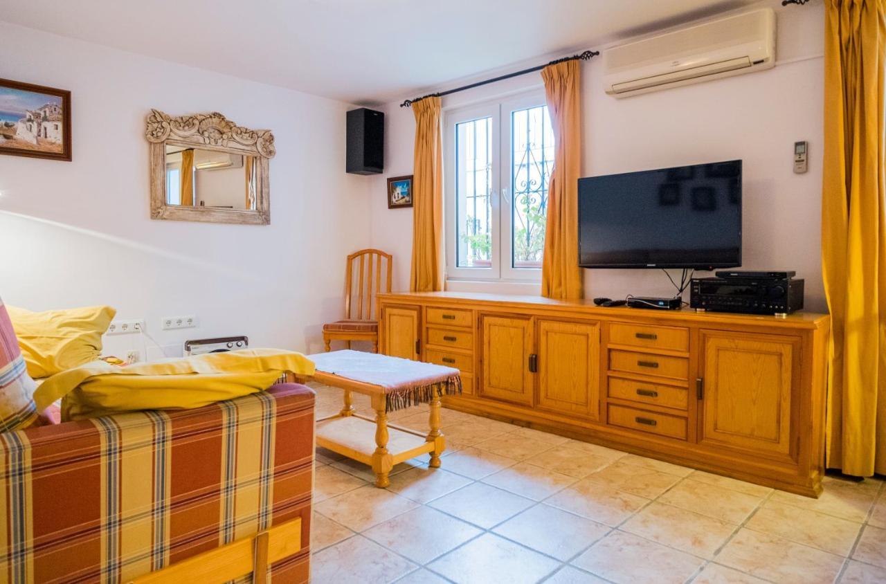 Casa Charlotte Daire Nerja Dış mekan fotoğraf